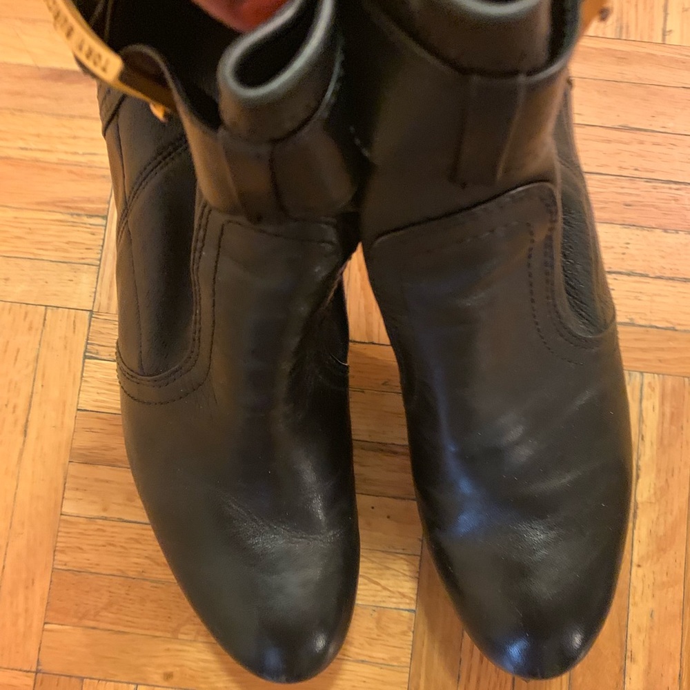 Authentic Tory Burch Leather  Booties Size 9